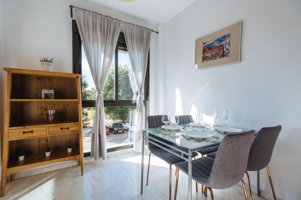 Apartamento Mairena Майрена-дель-Альхарафе Экстерьер фото